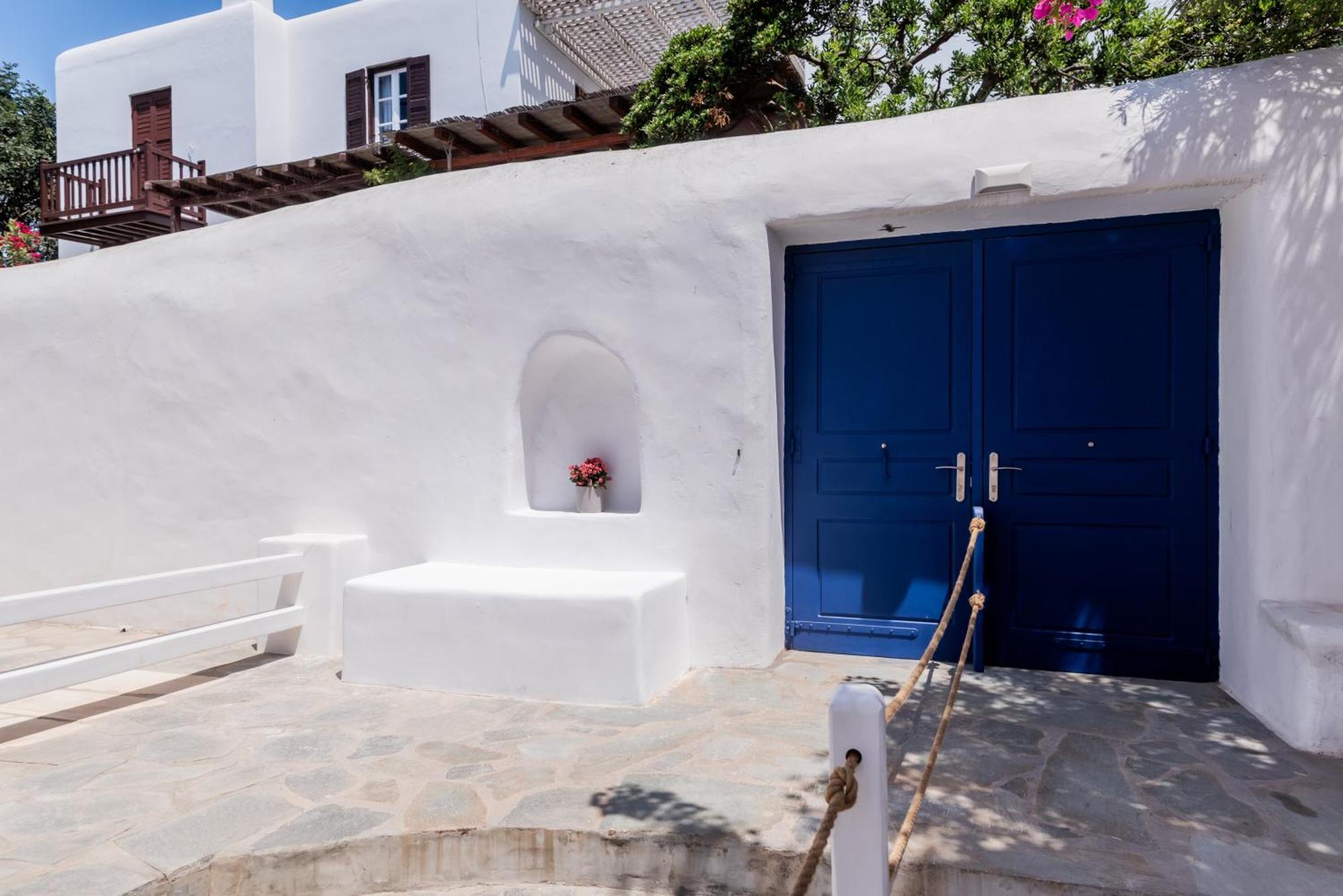 Olive Tree & Capari Mykonos Town Homes & Apartments With Pool! Екстериор снимка